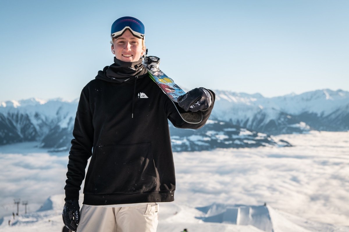 NIKIN x Andri Ragettli Collection: urban und schneetauglich - NIKIN CH