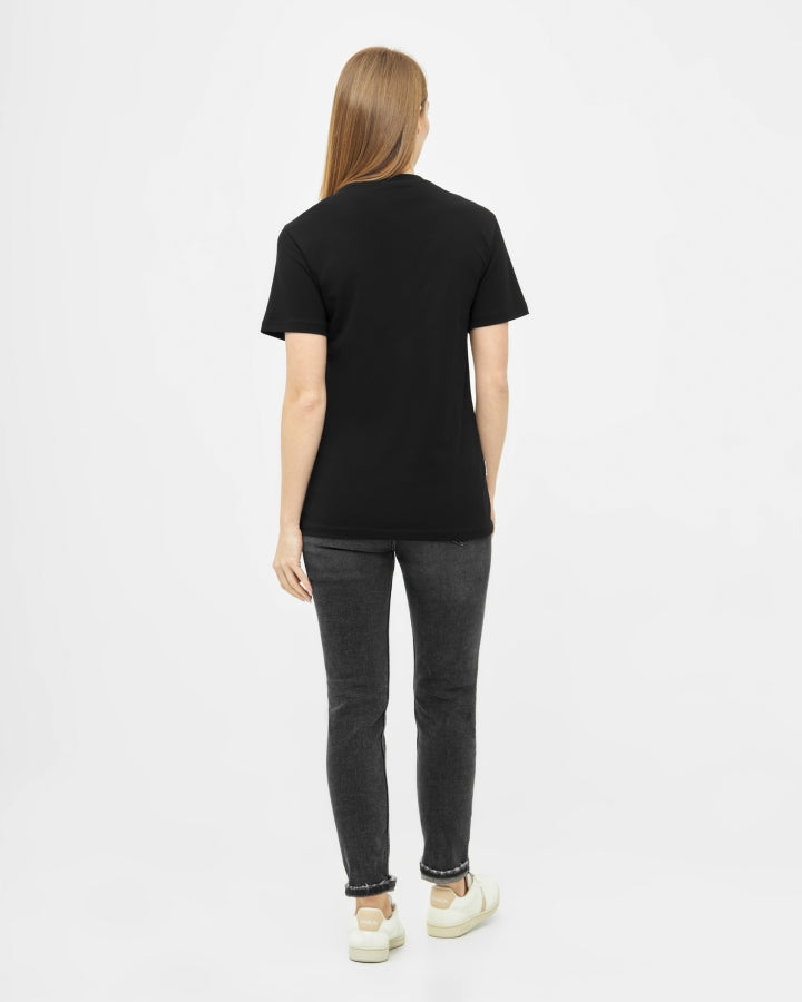 Rückenansicht schwarzes T-Shirt Frau
