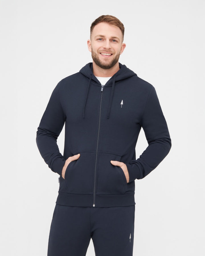 NIKIN TreeHoodie-Jacke für Herren, dunkelblau, mit Taschen, nachhaltiges Material, Vorderansicht vor weißem Hintergrund.