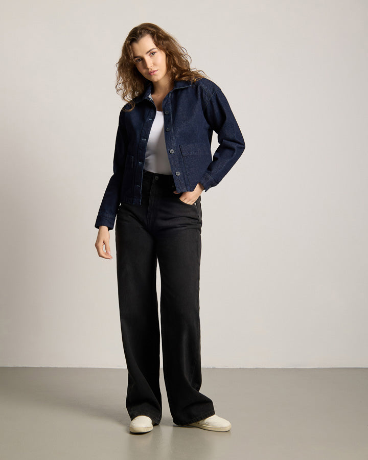 NIKIN TreeJacket Denim ReCotton Damenjacke, recycelte Baumwolle, Farbe Dark Indigo, Damenmode.