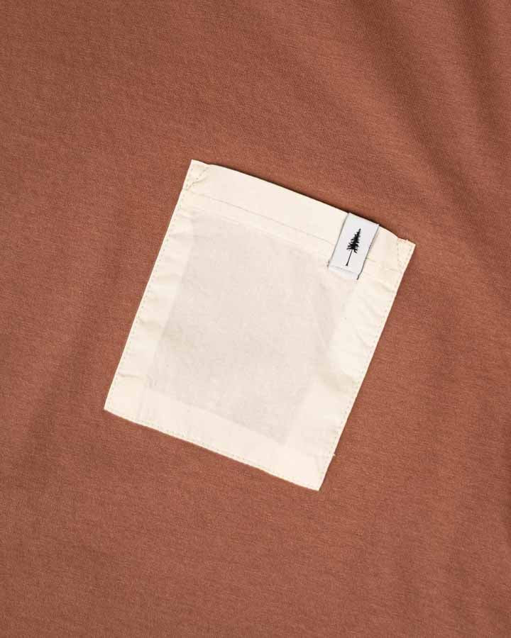 1976.345_TreeShirt_Pocket_Spatz_Rehbraun_D1.jpg__PID:62250967-0c40-4b0c-b221-ef831c89b504